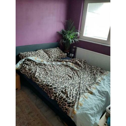 Zwarte boxspringbed 140 x 210 excl. matras