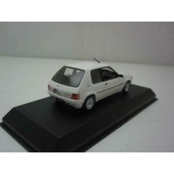 Peugeot 205 Rally 1988 1:43 Norev