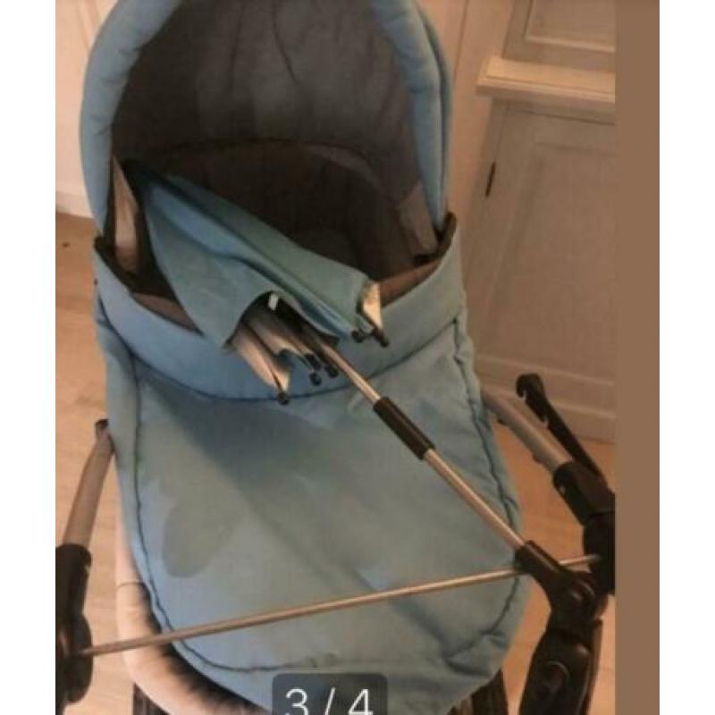 Zeer nette, weinig gebruikte kinderwagencombinatie