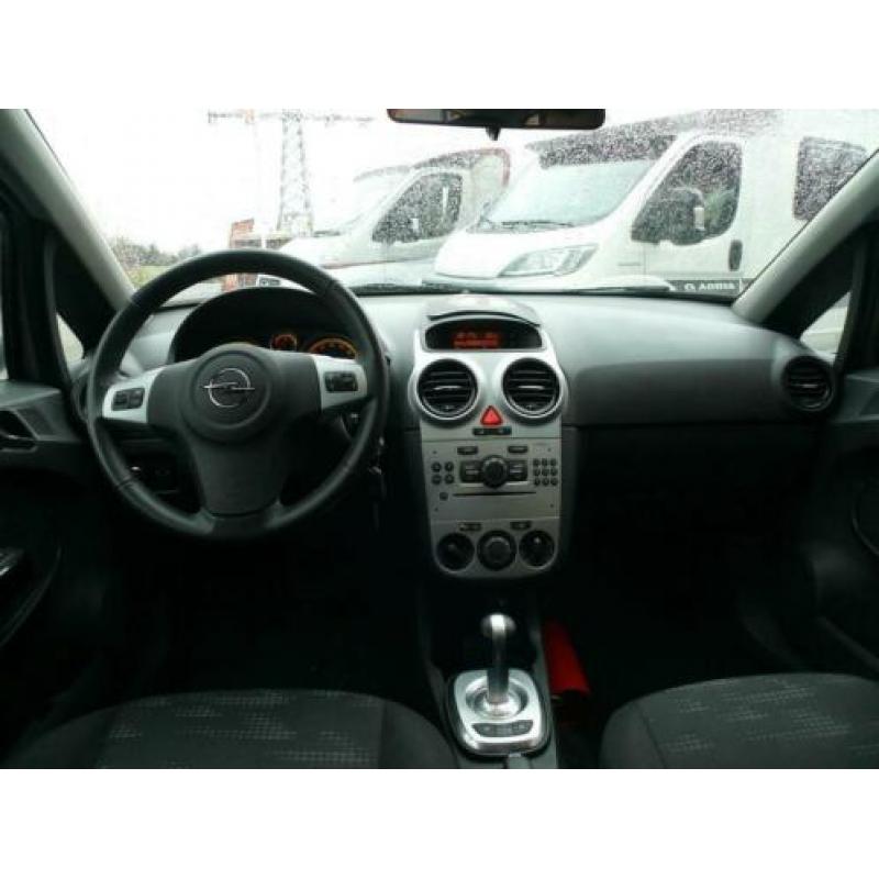 Opel Corsa 1.2-16V Cosmo Automaat Airco Cruise Controle Lmv