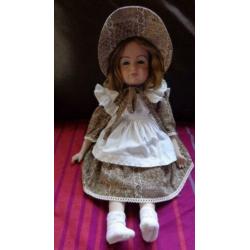 Twee vintage gemerkte poppen