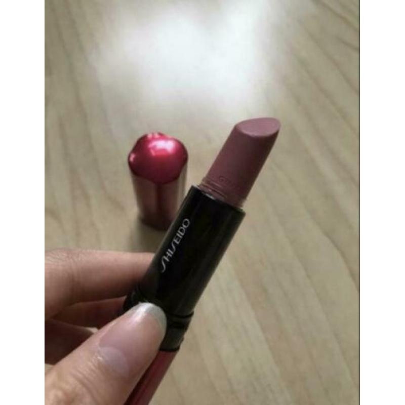Shiseido Perfect Rouge Tender Sheer lipstick