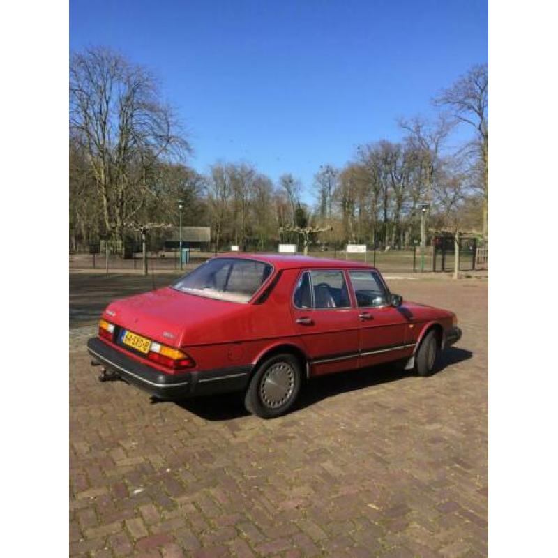 Saab 900 2.0 C 1986 Rood