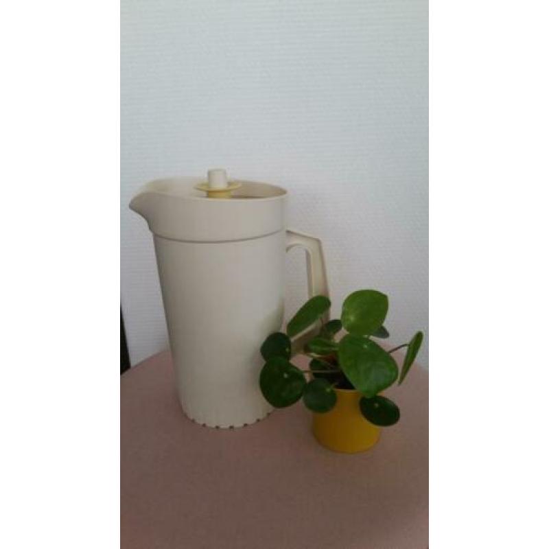Tupperware schenkkan sapkan retro geel pastel geel deksel