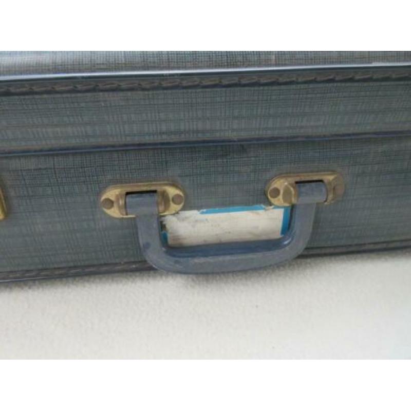 oude vintage koffer blauw met heel klein ruitje