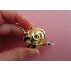 jwg Vintage 60s sixties Slak broche goud klr bruin emaille