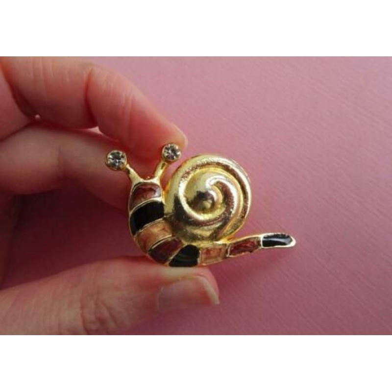 jwg Vintage 60s sixties Slak broche goud klr bruin emaille