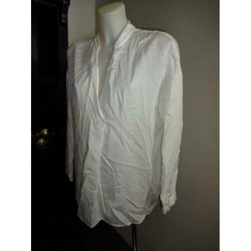 D4A Filippa K witte blouse tuniek zijden achtig overslagje S