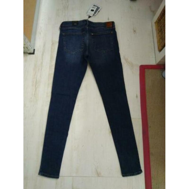 Skinny jeans MANGO maat 40.