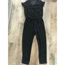 Zwarte nieuwe jumpsuit maat 38, valt als een ruime 40!