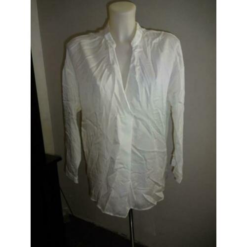 D4A Filippa K witte blouse tuniek zijden achtig overslagje S