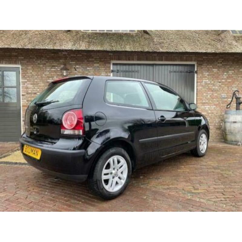 Volkswagen Polo 1.2 Trendline Airco - LM velgen - Nieuwe APK