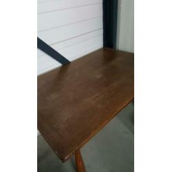 Eettafel leuk om te restyle dit weekend ophalen