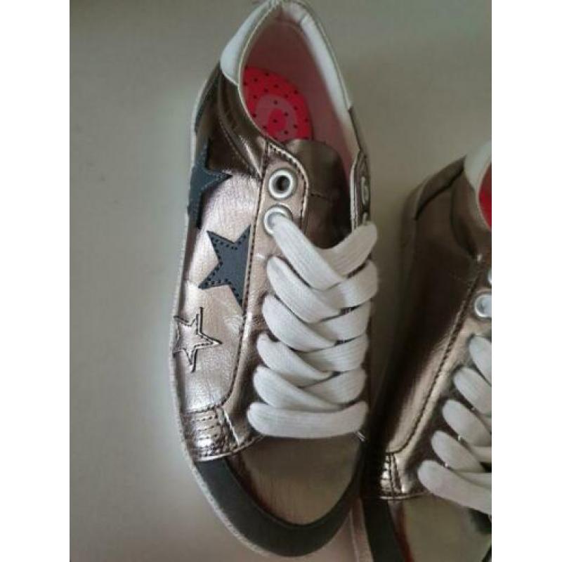 nieuw superdry sneakers zilver sterren maat 37