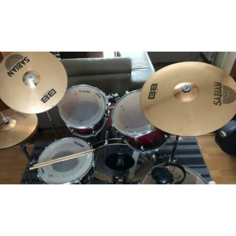 Platin drumstel met Sabian bekkens (complete set)