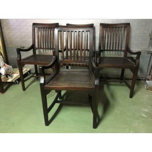 Set van 4 eetkamerstoelen teakhout met armleuning