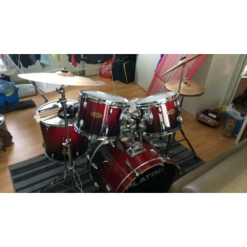 Platin drumstel met Sabian bekkens (complete set)
