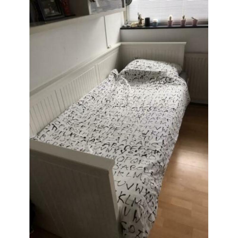 Hemnes bed Ikea
