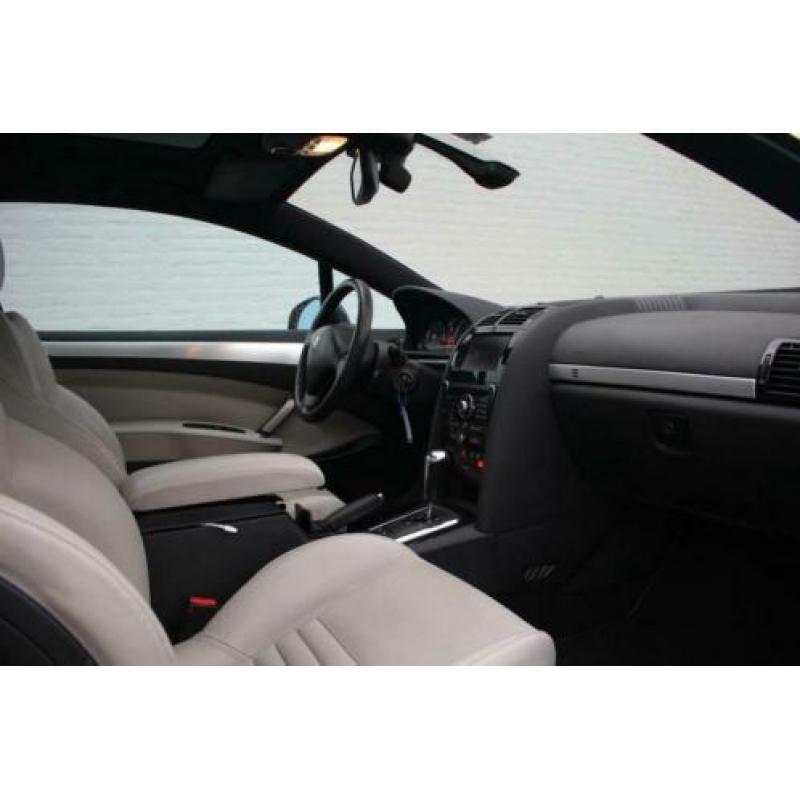Peugeot 407 Coupé 3.0 V6 HDiF Automaat 300pk / 564nm | Full