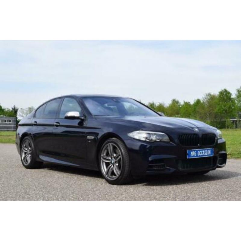 BMW 5-serie M550xd Navi, RSE, B&O, ACC, HUD, 360-Cam, Schuif