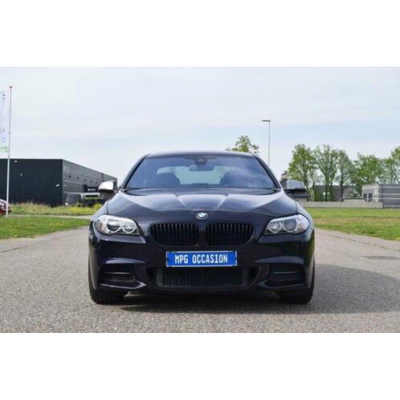 BMW 5-serie M550xd Navi, RSE, B&O, ACC, HUD, 360-Cam, Schuif
