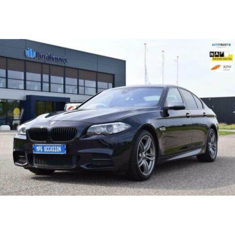 BMW 5-serie M550xd Navi, RSE, B&O, ACC, HUD, 360-Cam, Schuif