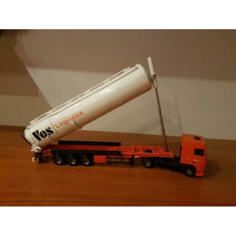 Lion Daf XF Vos Logistics in doos no tekno