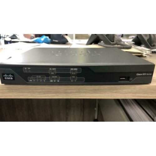 Cisco 886VA-K9 router