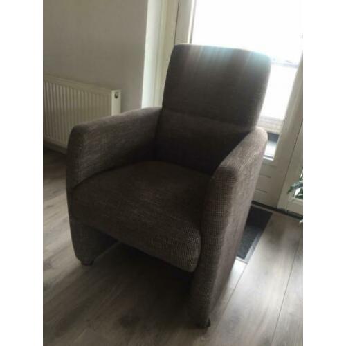 Zgan fauteuil 2 stuks bruin met wieltjes. Zeer degelijk
