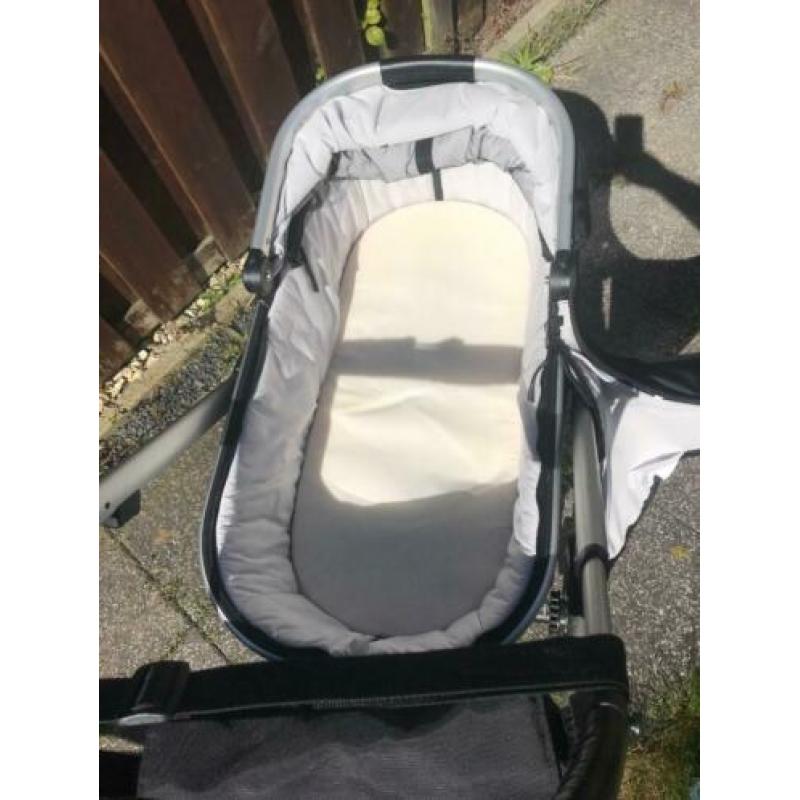 Mutsy kinderwagen compleet