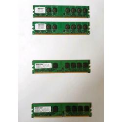 Buffalo 3 x 1 GB geheugen. PC2-6400 800 MHz
