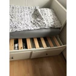 Hemnes bed Ikea