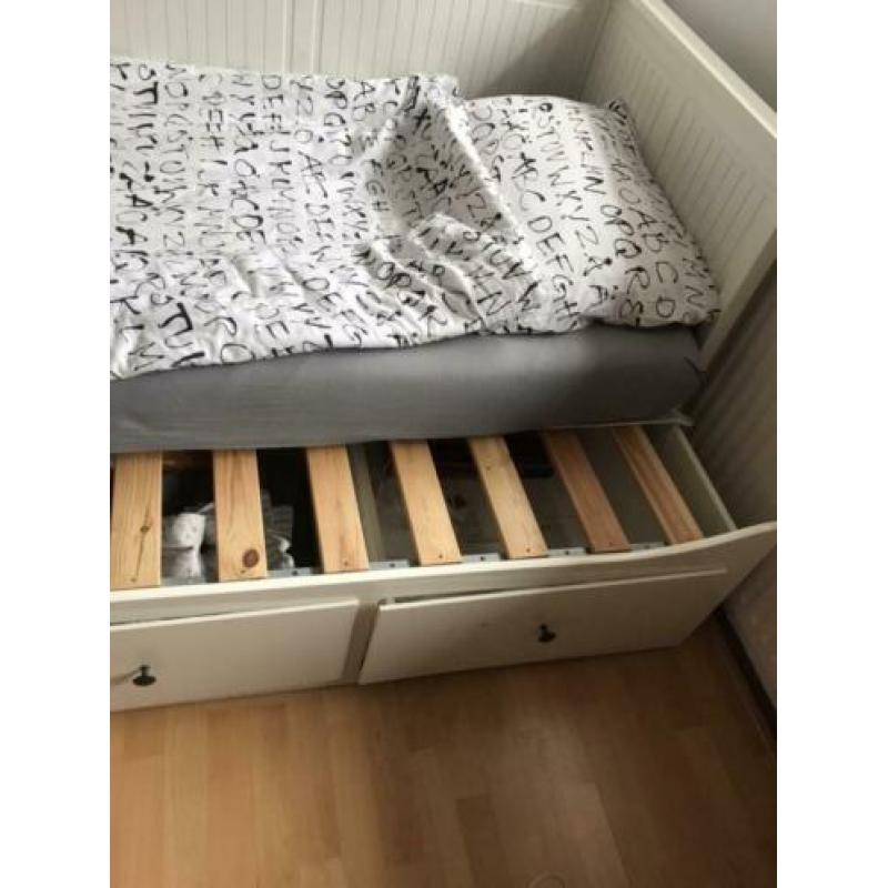 Hemnes bed Ikea