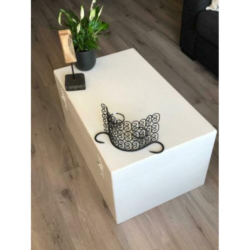 Chinese opbergkist/salontafel, wit