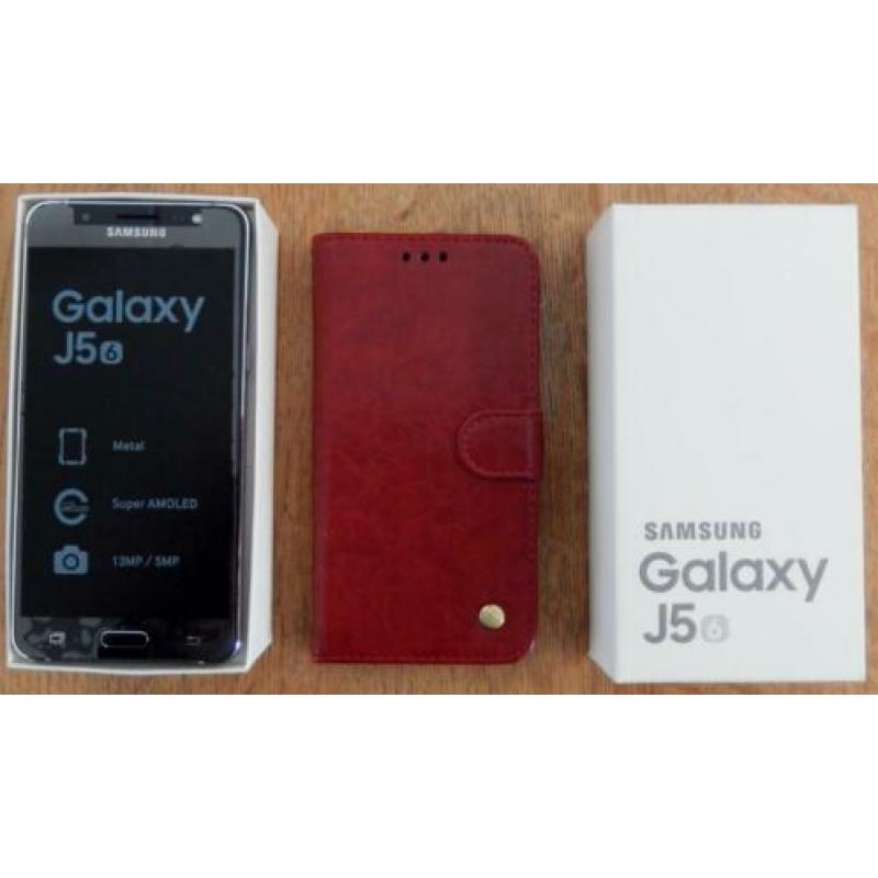 Samsung Galaxy J5 2016 zwart in doos met hoesje als nieuw.