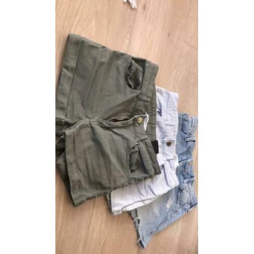Set van 3 korte broeken hm 146 zgan