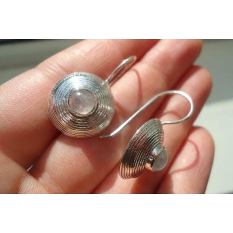 925 zilver / zilveren design oorbellen met maansteen Vanoli