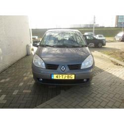Renault Scénic 1.6-16V Privilège Luxe