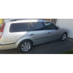 Ford Mondeo 1.8 16V 81KW Wagon 2002 Grijs