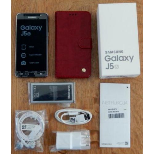 Samsung Galaxy J5 2016 zwart in doos met hoesje als nieuw.