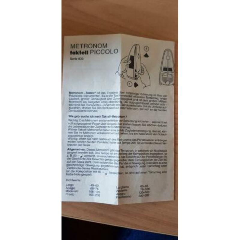 Wittner Taktell Piccolo metronoom en 440 Hz stemvork