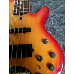 Lakland skyline 55_02 5 snarige bas