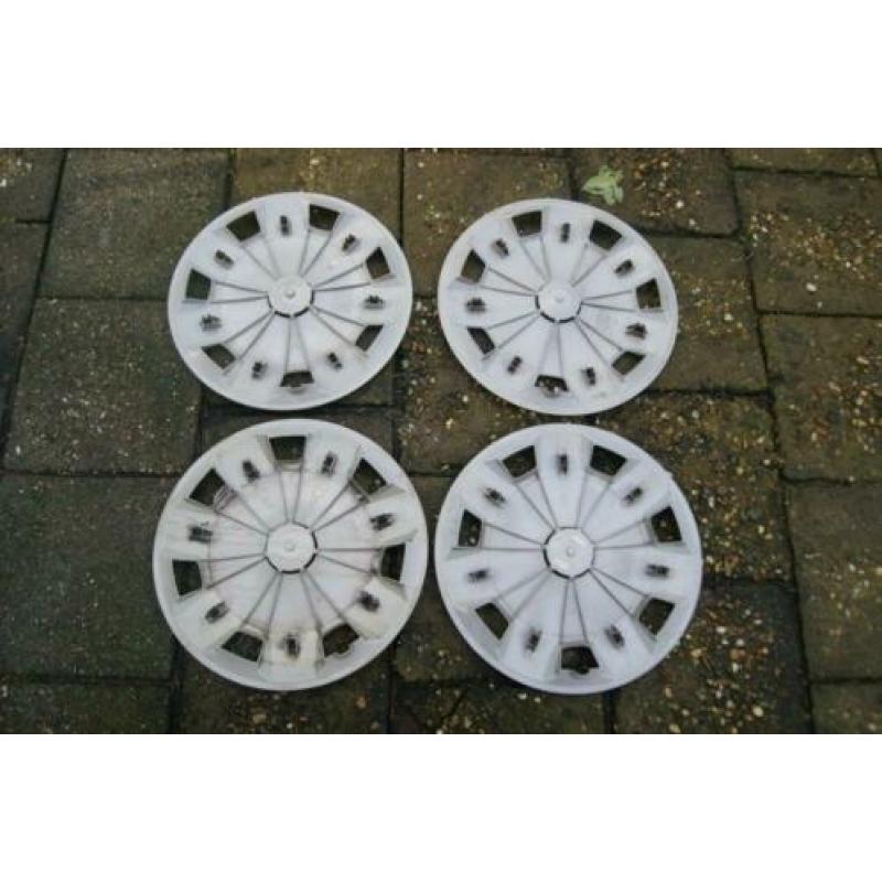 Wieldoppen Skoda Fabia 14 inch