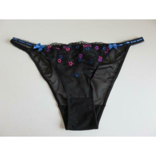 Hunkemoller slip zwart transparant met bloemetjes maat M