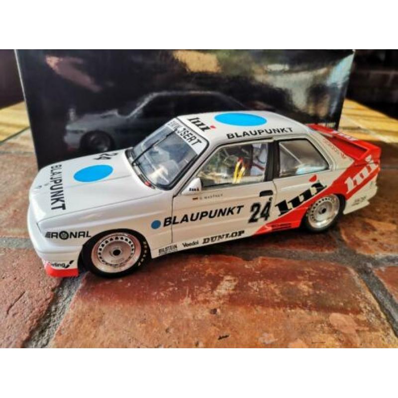 BMW M3 E30 O. Manthey Minichamps 1/18