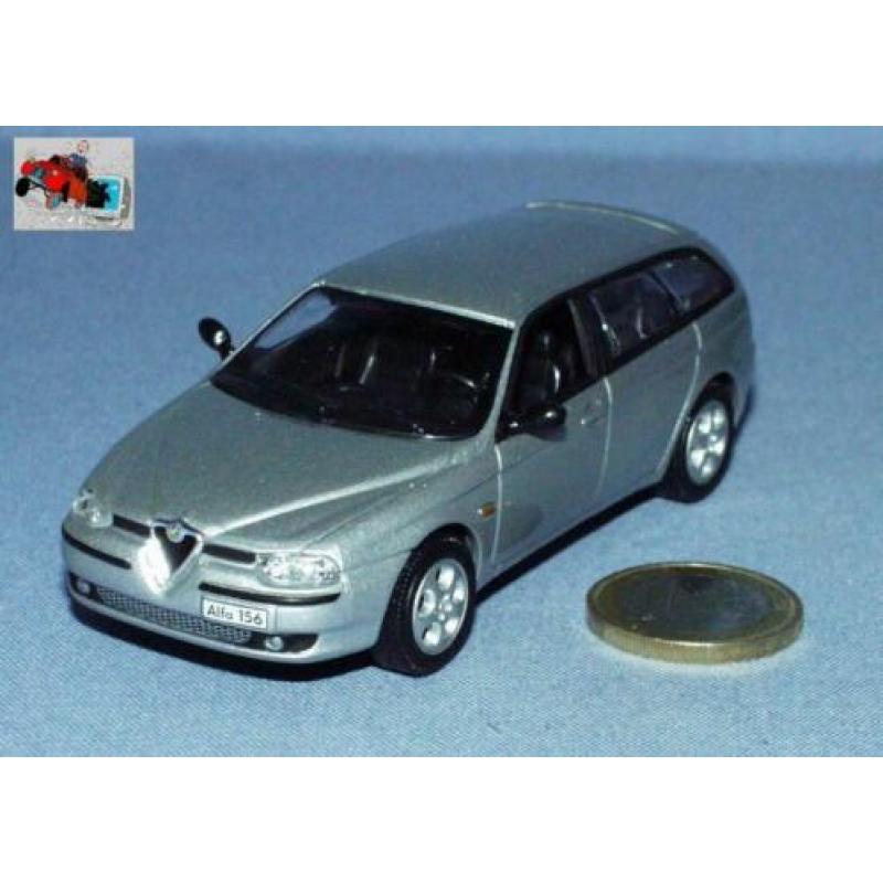 Hongwell 1/43 : Alfa Romeo 156 Sportswagon (Grijs metaal)