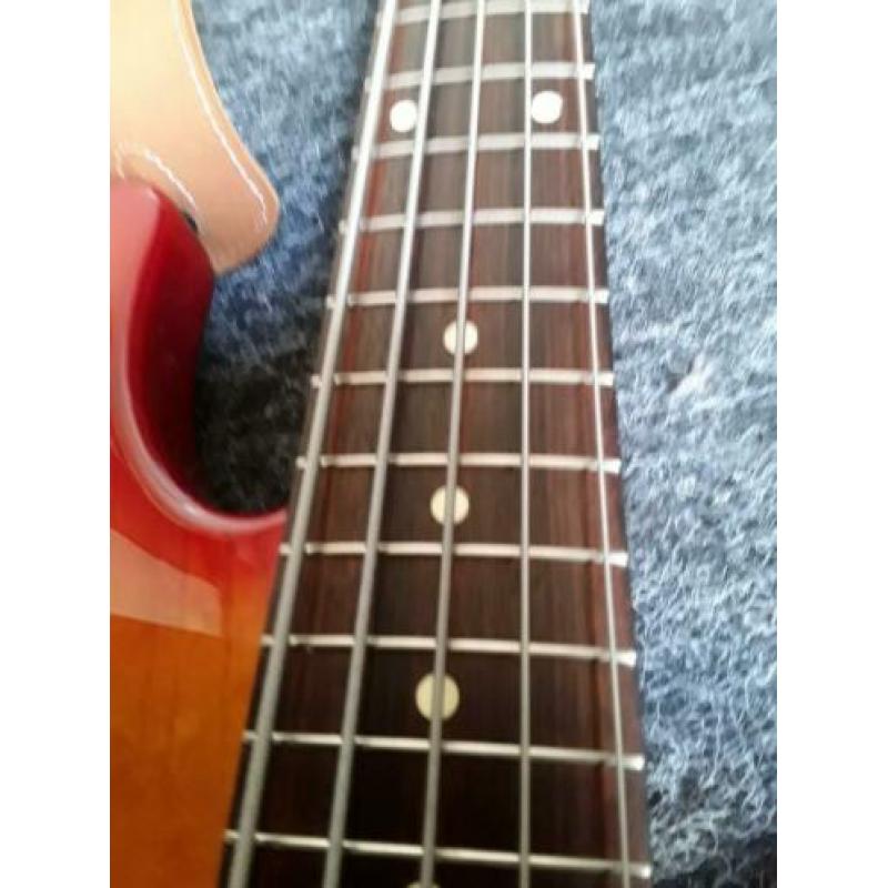 Lakland skyline 55_02 5 snarige bas