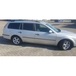 Ford Mondeo 1.8 16V 81KW Wagon 2002 Grijs