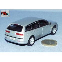 Hongwell 1/43 : Alfa Romeo 156 Sportswagon (Grijs metaal)