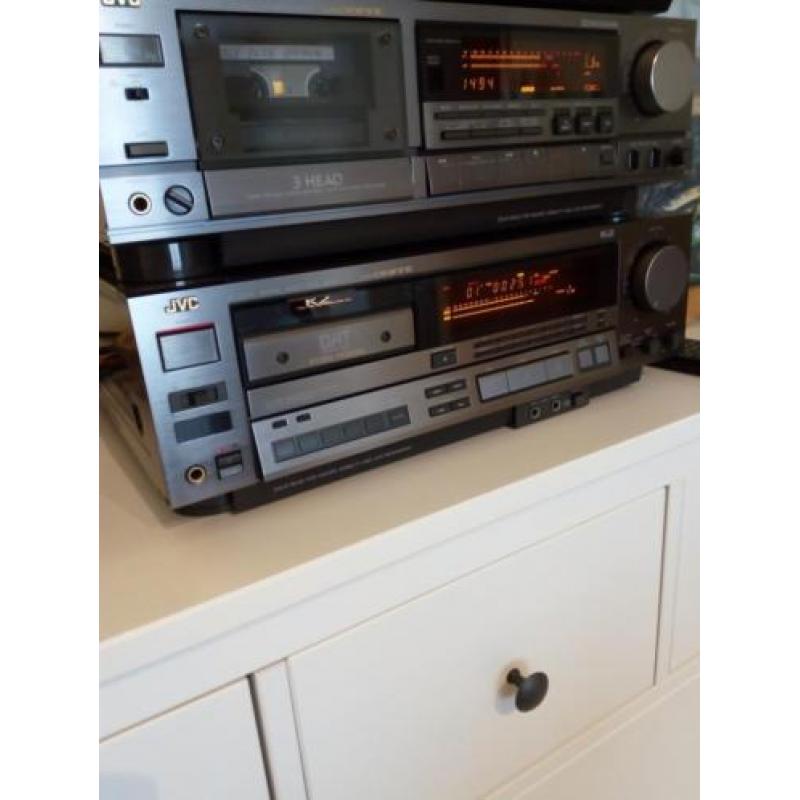 JVC XD Z 1010 Digital Audio Tape Deck